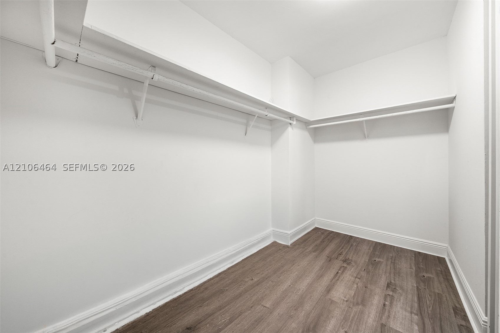 6770 Indian Crk Dr #8E Miami Beach, FL 33141