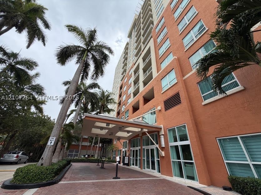 2000 N Bayshore Dr #126
