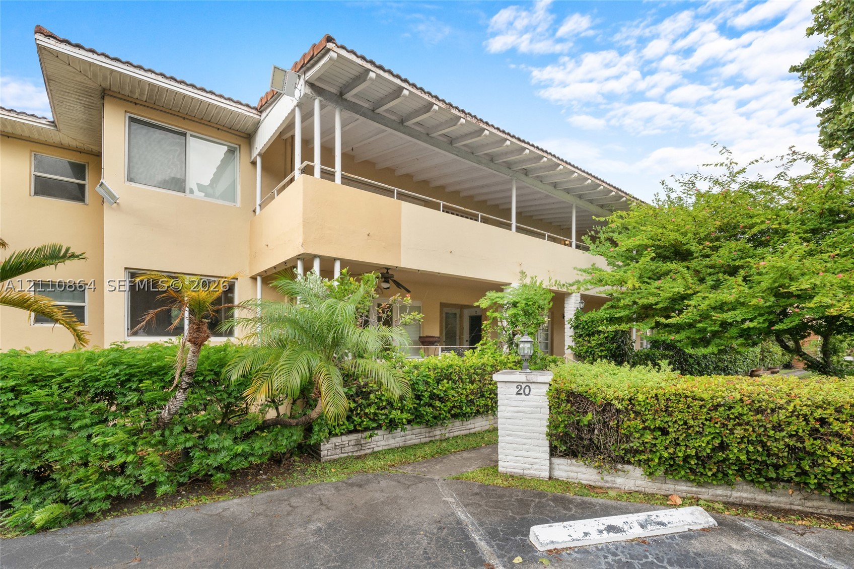 20 Park Dr #6