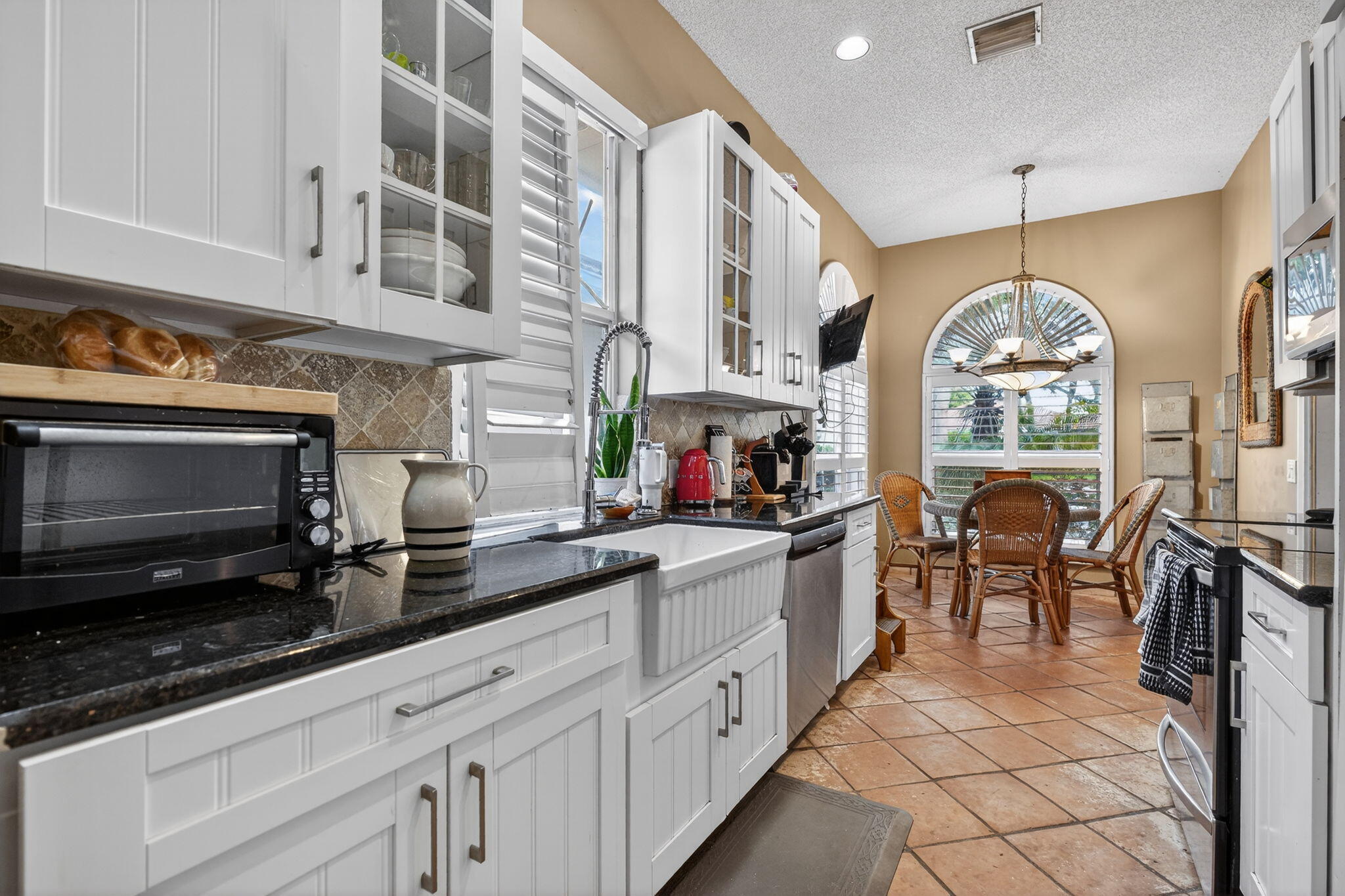 217 E Tall Oaks Palm Beach Gardens, FL 33410