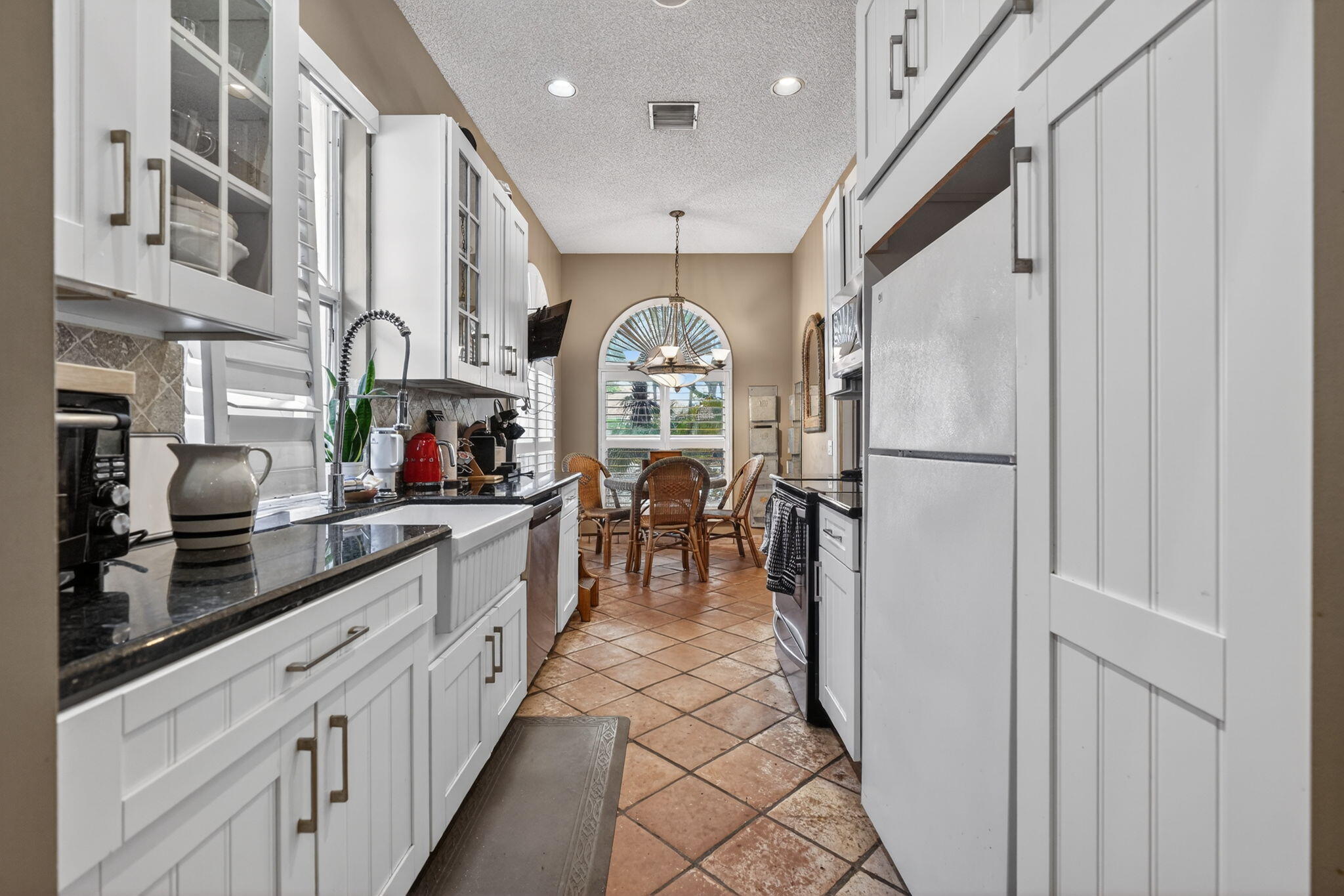 217 E Tall Oaks Palm Beach Gardens, FL 33410