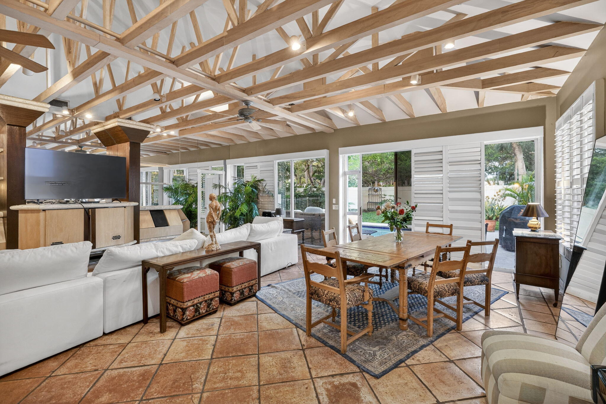 217 E Tall Oaks Palm Beach Gardens, FL 33410