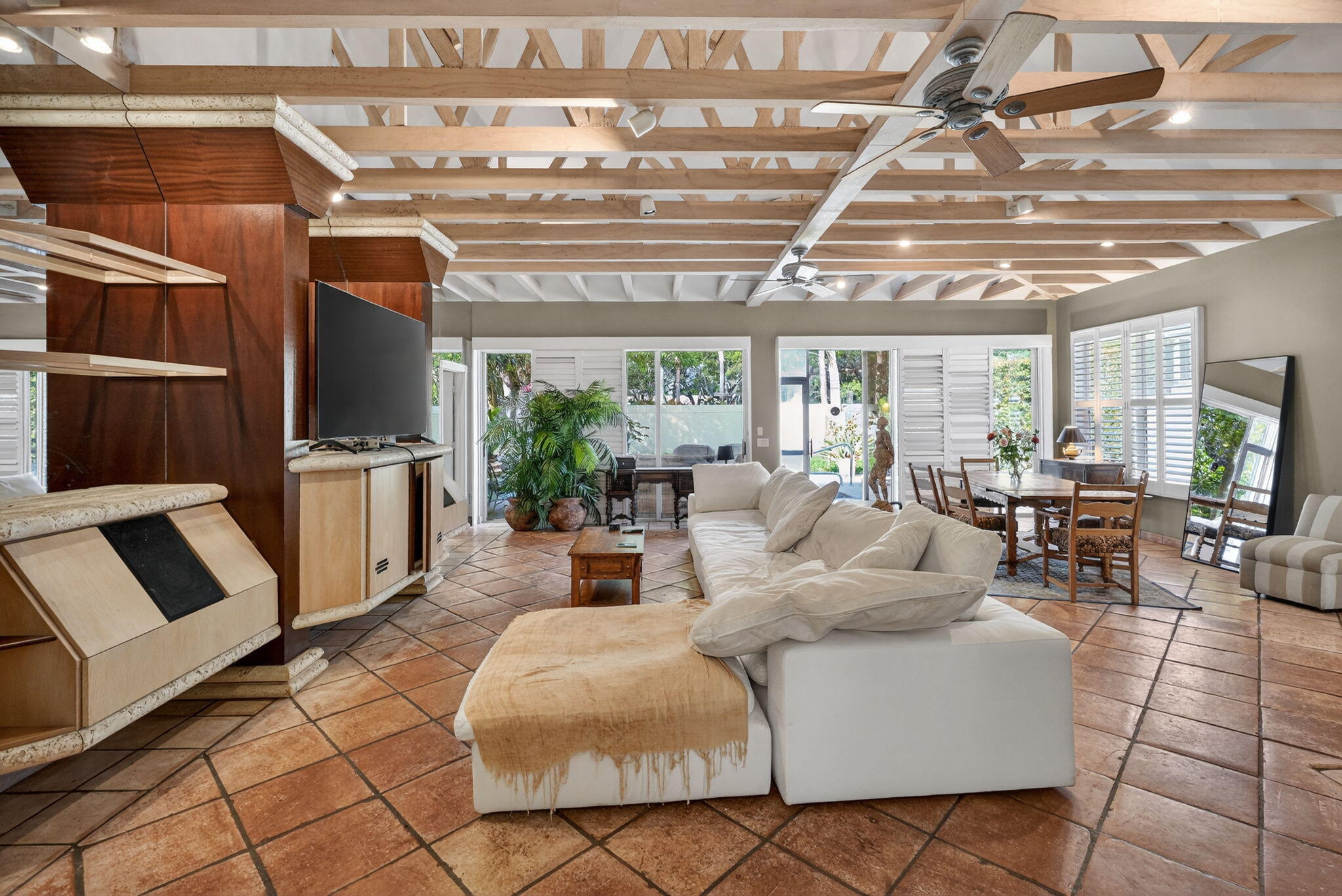 217 E Tall Oaks Palm Beach Gardens, FL 33410