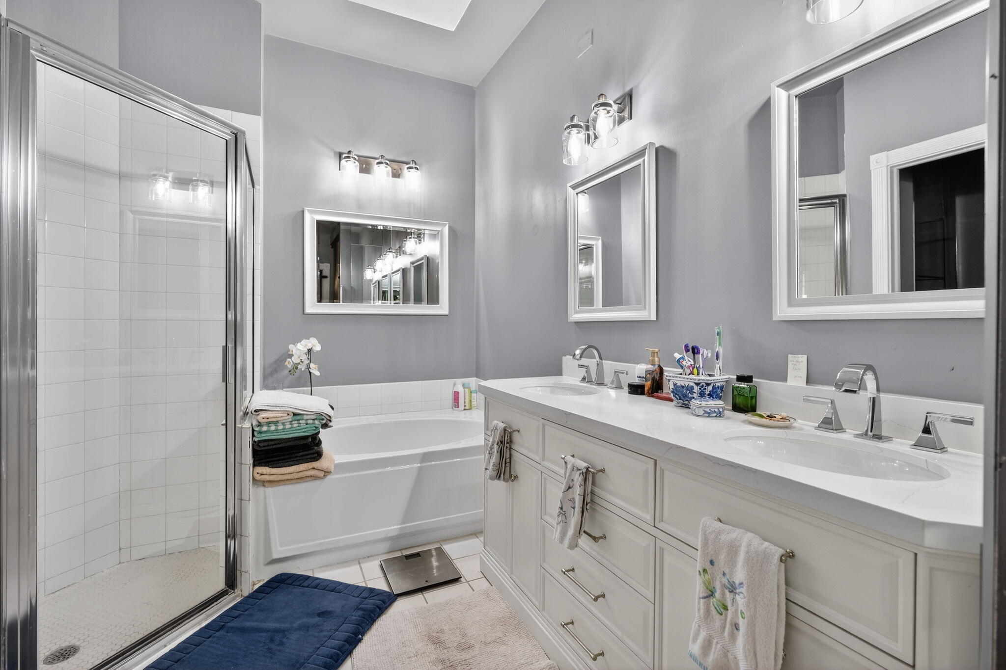 217 E Tall Oaks Palm Beach Gardens, FL 33410