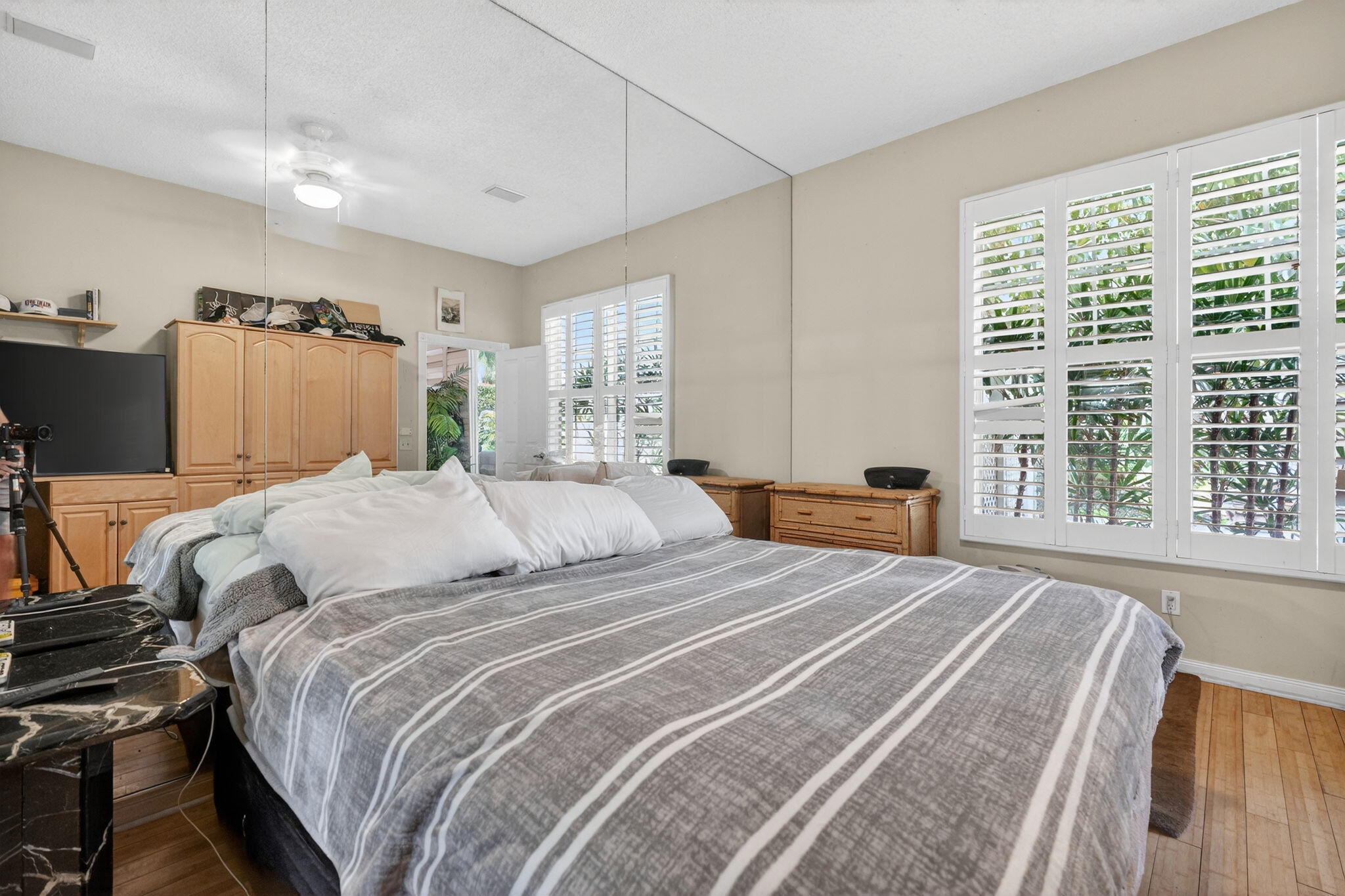 217 E Tall Oaks Palm Beach Gardens, FL 33410