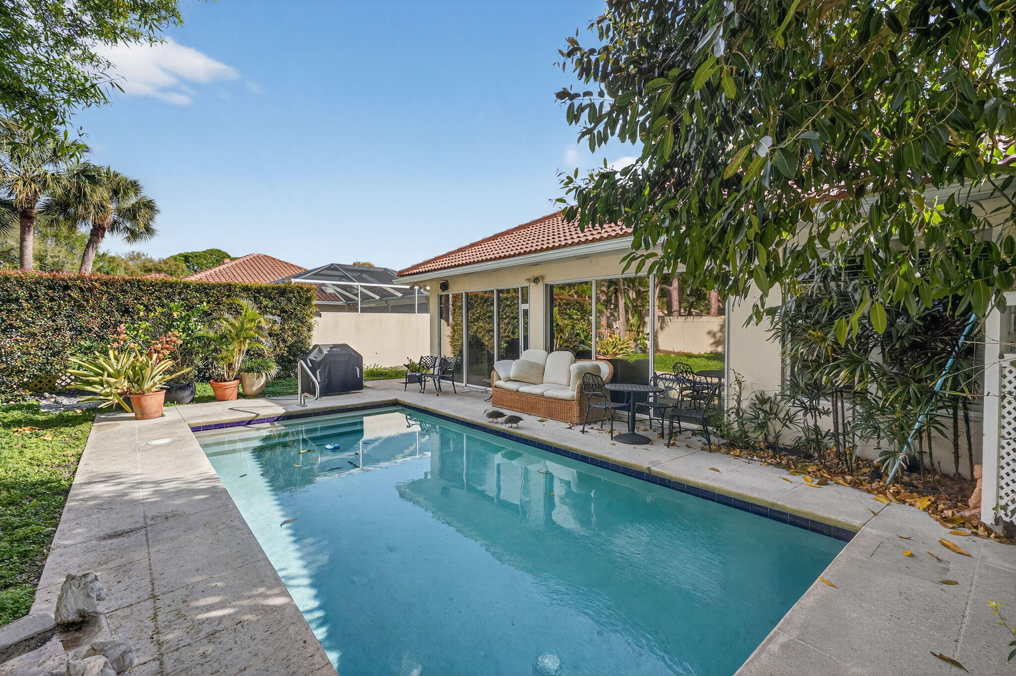 217 E Tall Oaks Palm Beach Gardens, FL 33410