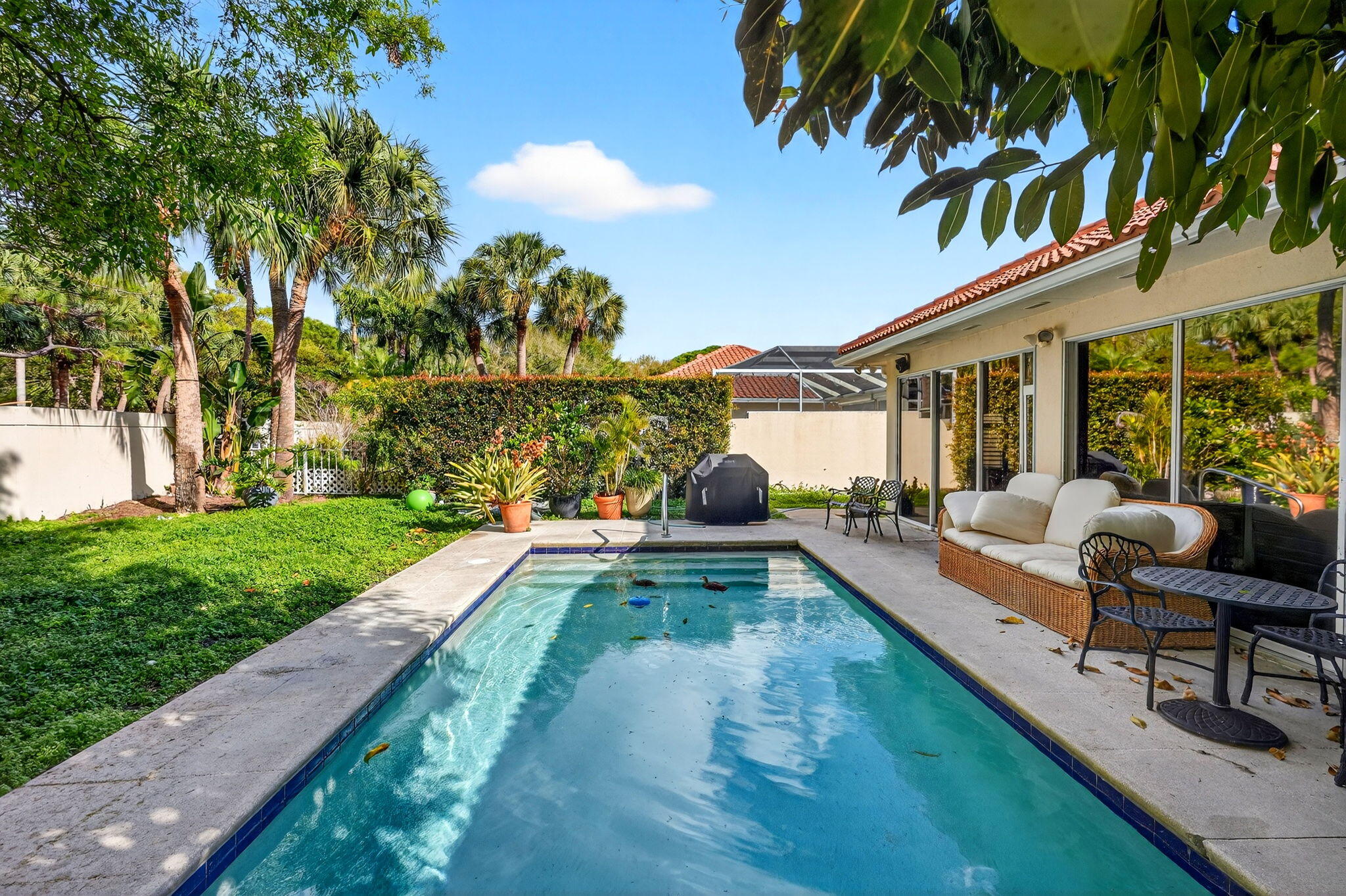 217 E Tall Oaks Palm Beach Gardens, FL 33410