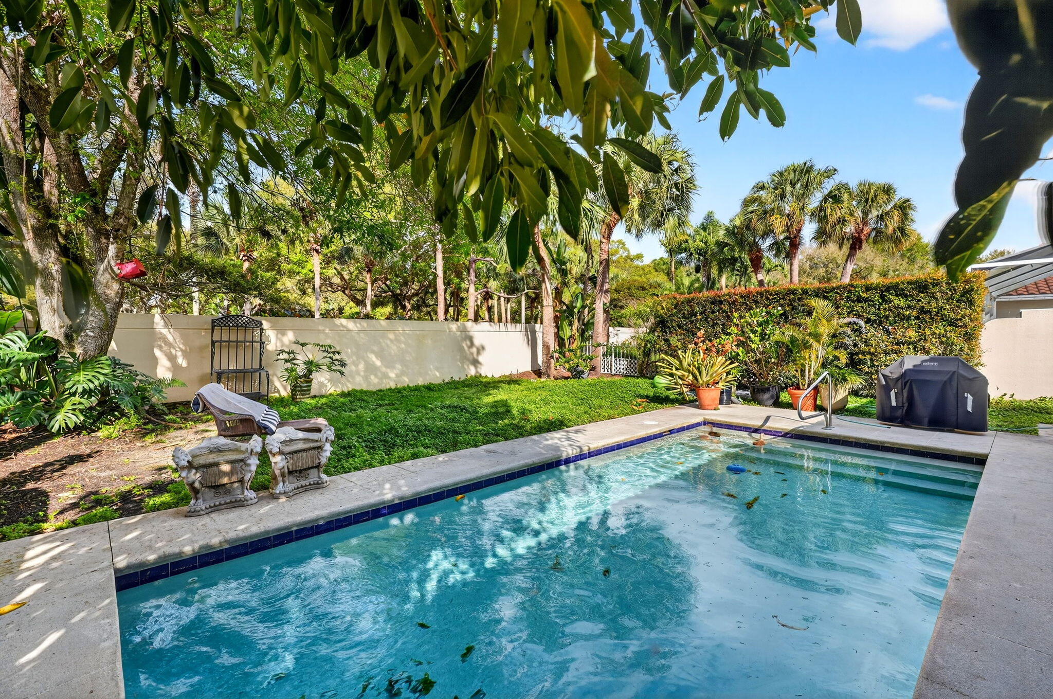 217 E Tall Oaks Palm Beach Gardens, FL 33410