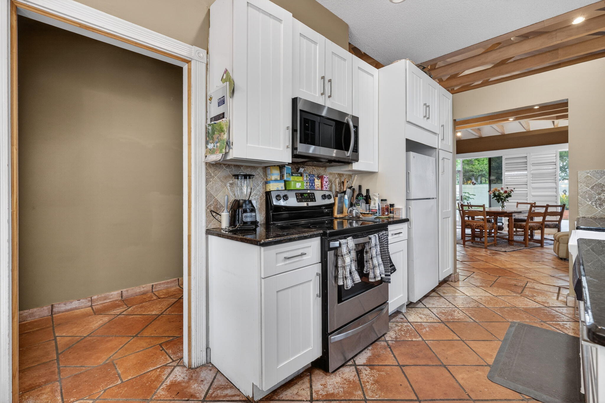 217 E Tall Oaks Palm Beach Gardens, FL 33410