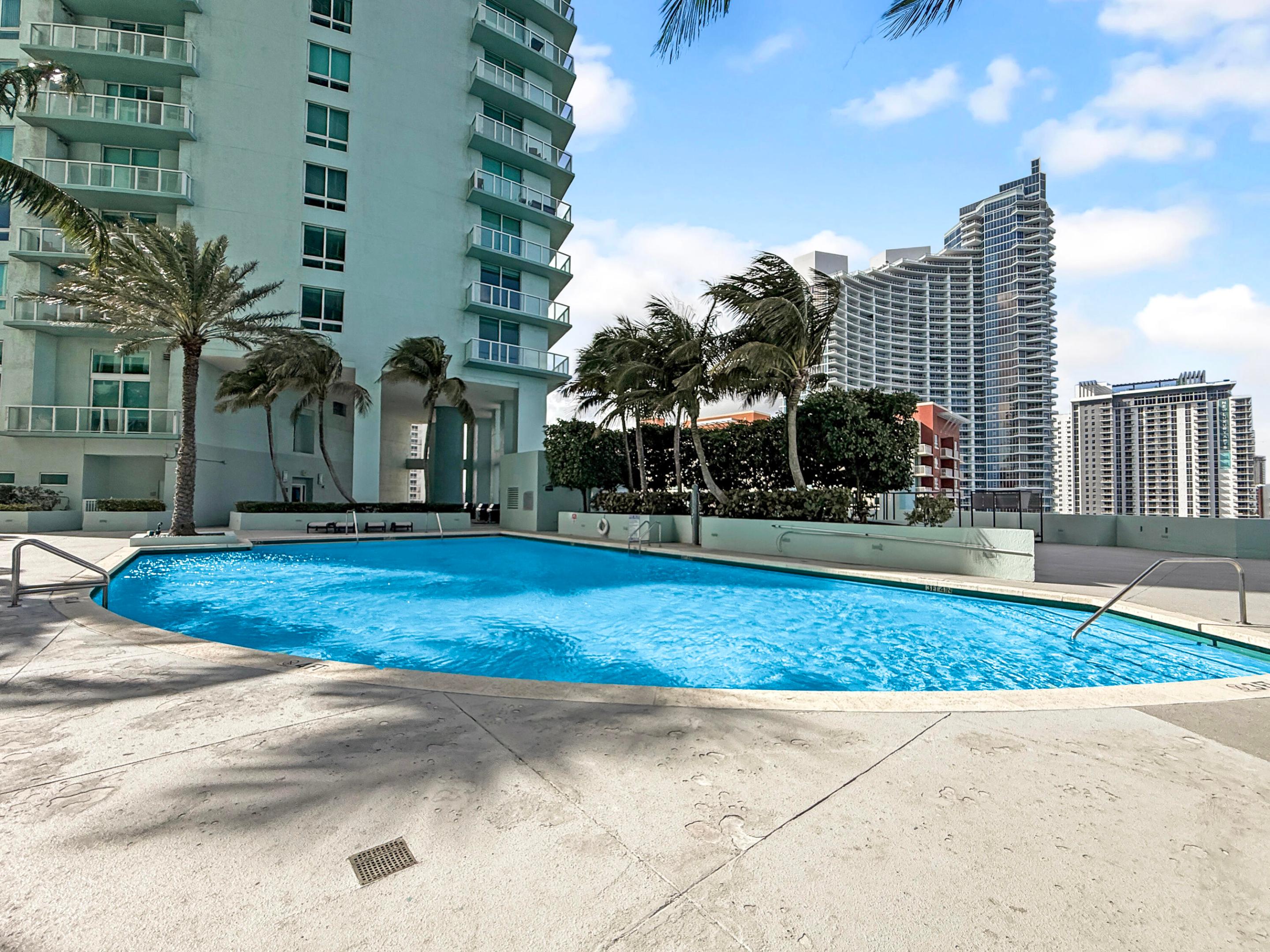 image Quantum on the Bay32