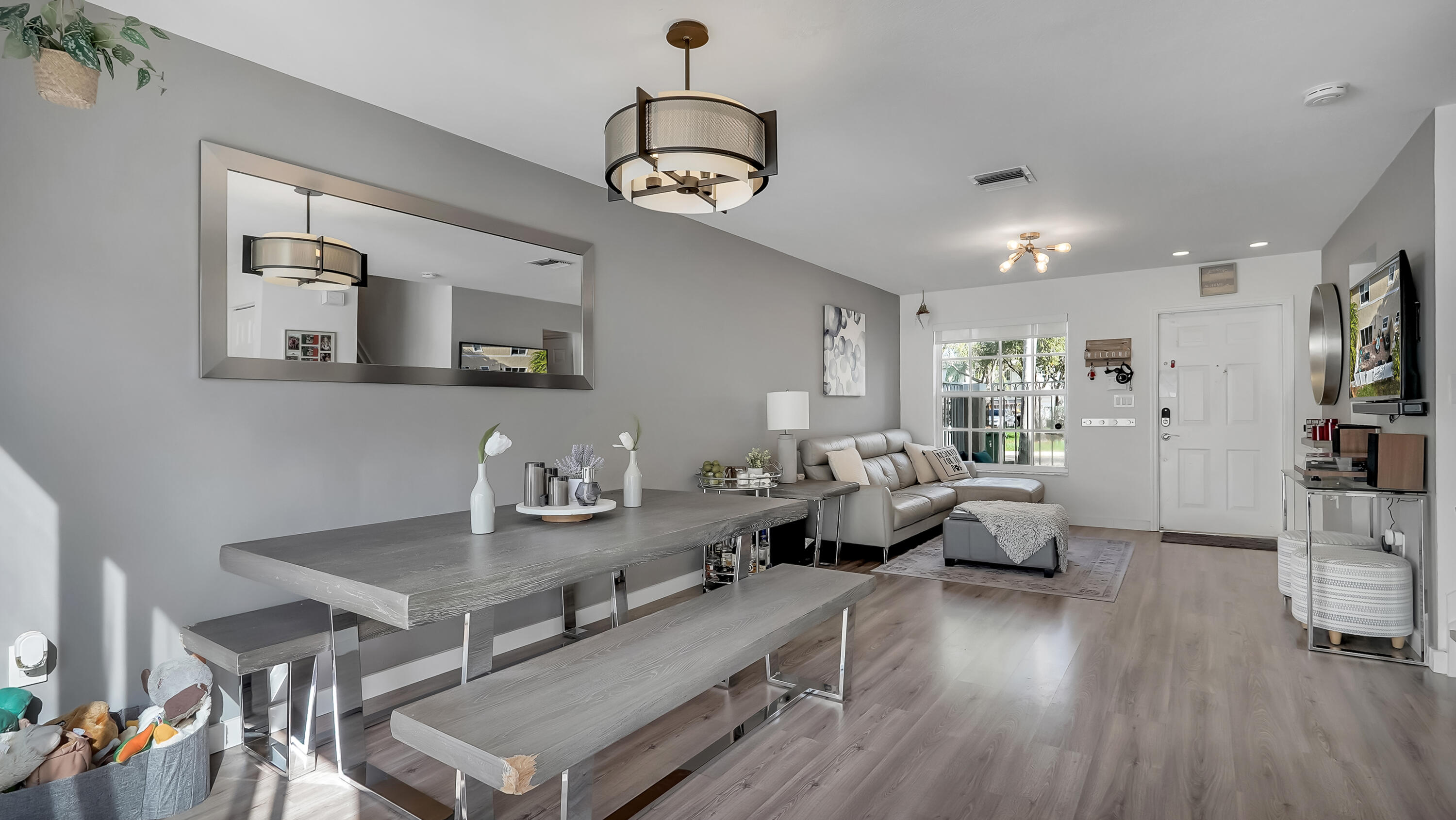 2221 NW 171st #- Pembroke Pines, FL 33028