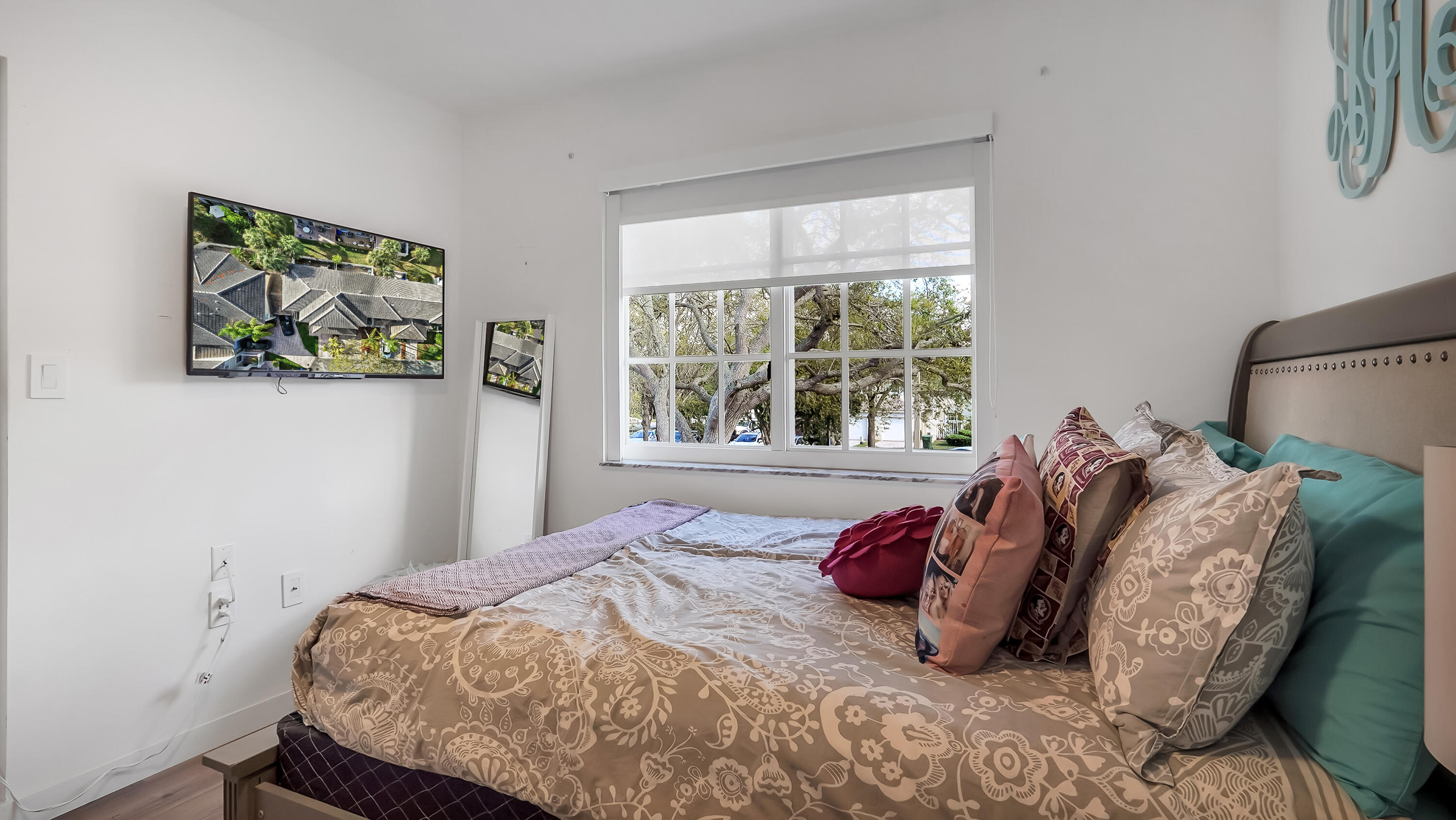 2221 NW 171st #- Pembroke Pines, FL 33028