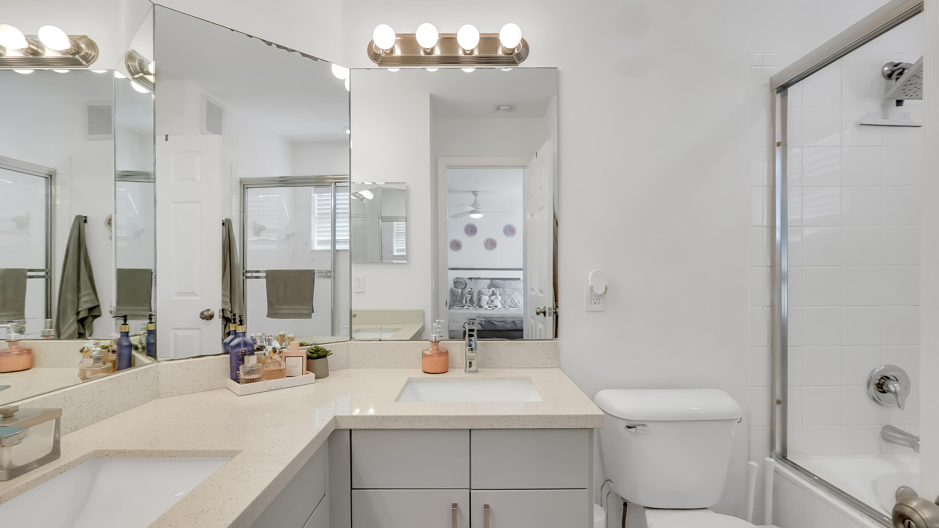 2221 NW 171st #- Pembroke Pines, FL 33028