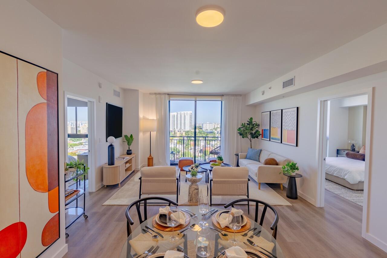 450 SW 5th #608 Miami, FL 33130