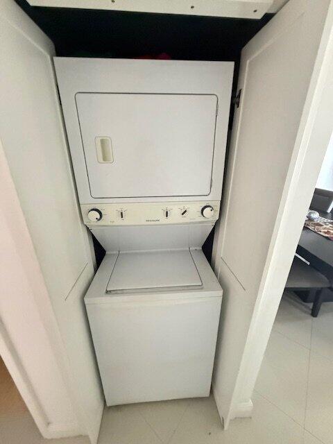 3232 Coral #1601 Miami, FL 33145