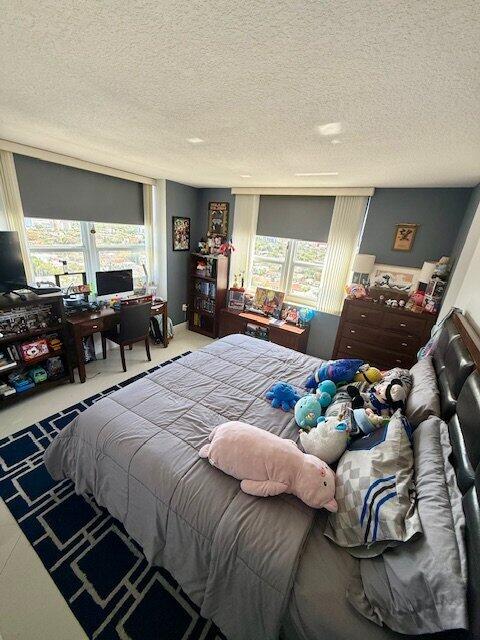 3232 Coral #1601 Miami, FL 33145