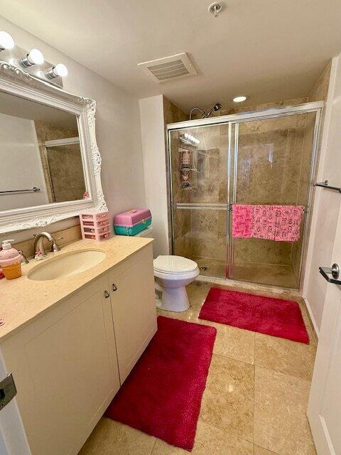 3232 Coral #1601 Miami, FL 33145