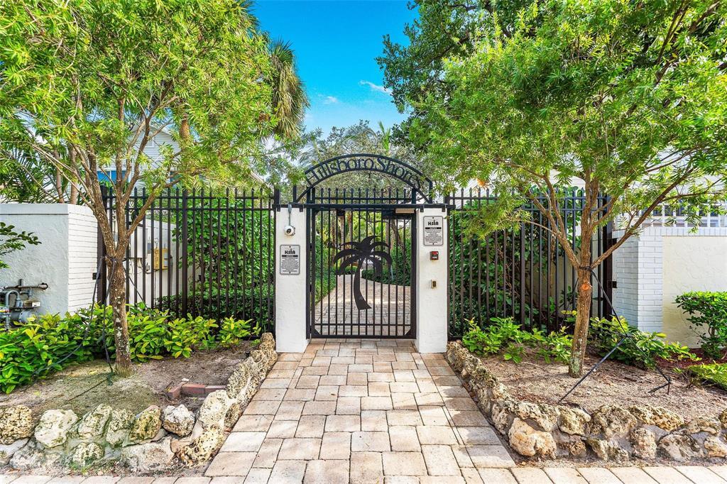 3213 Dover Pompano Beach, FL 33062