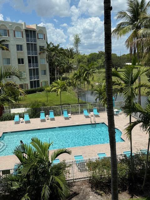 3500 Oaks Clubhouse #303