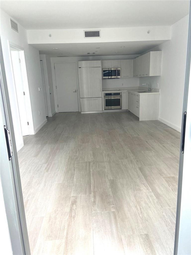 image Brickell Heights East9