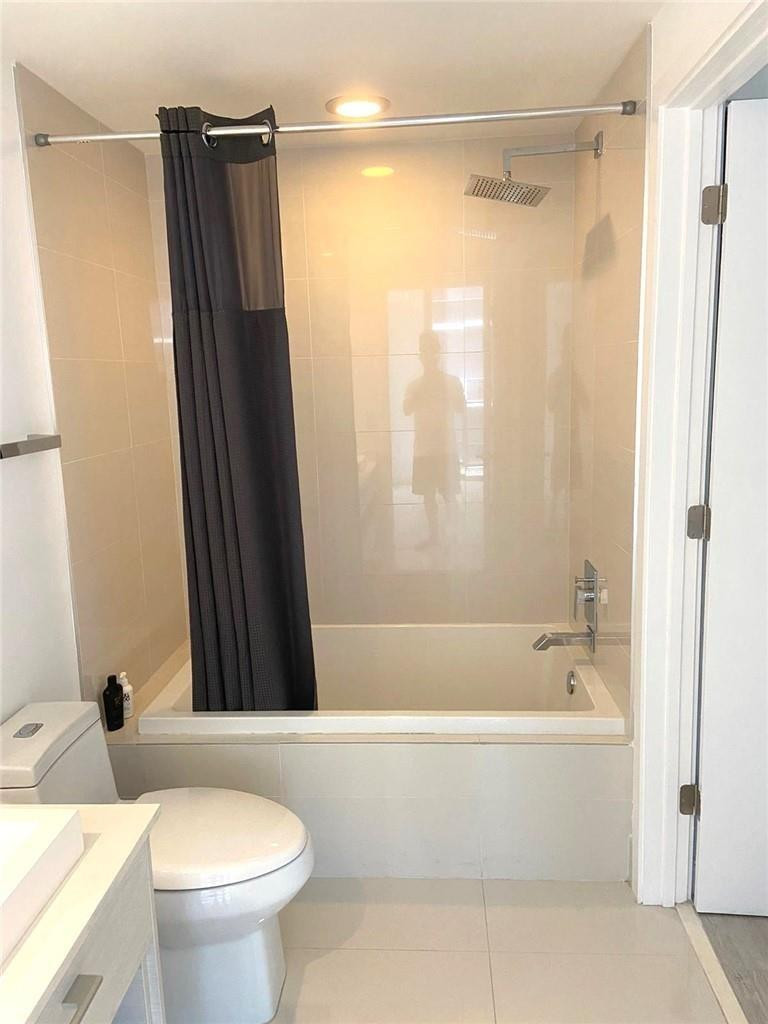 image Brickell Heights East10