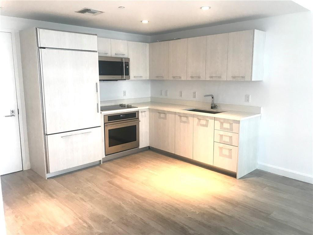 image Brickell Heights East21