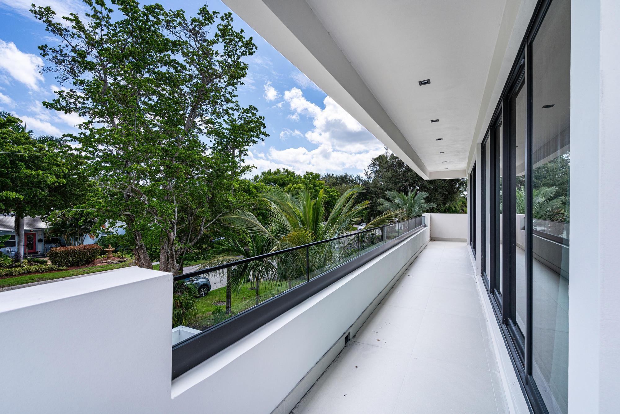 719 N Victoria Park Fort Lauderdale, FL 33304