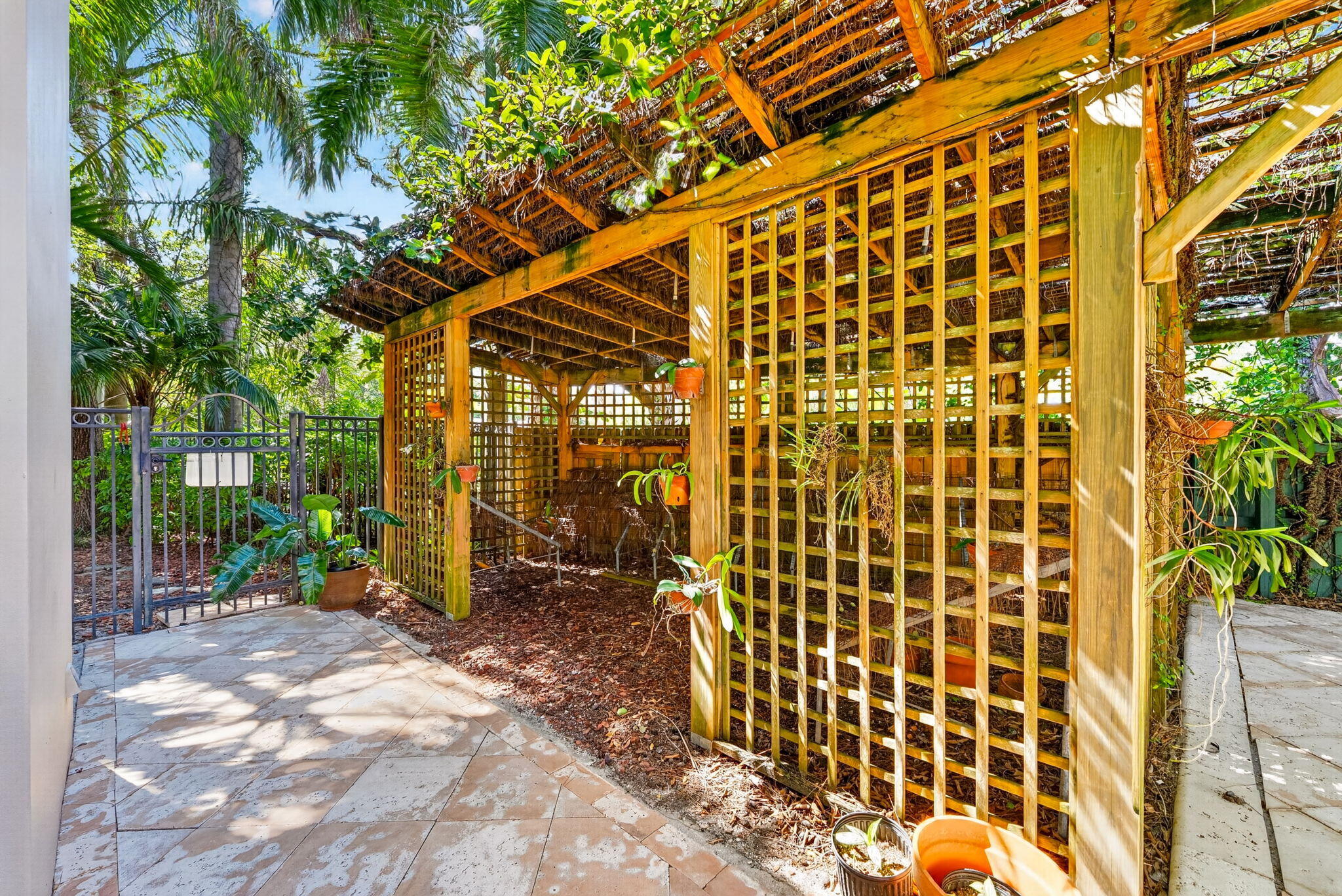 829 Coconut Fort Lauderdale, FL 33315
