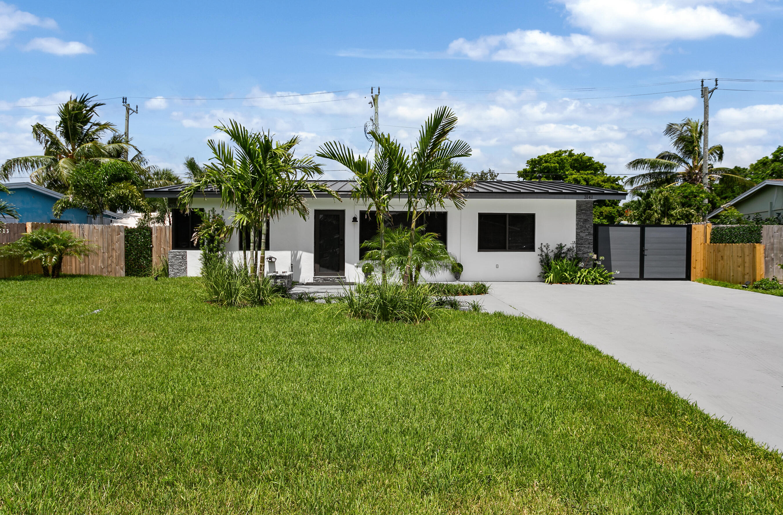 3141 NE 14th
