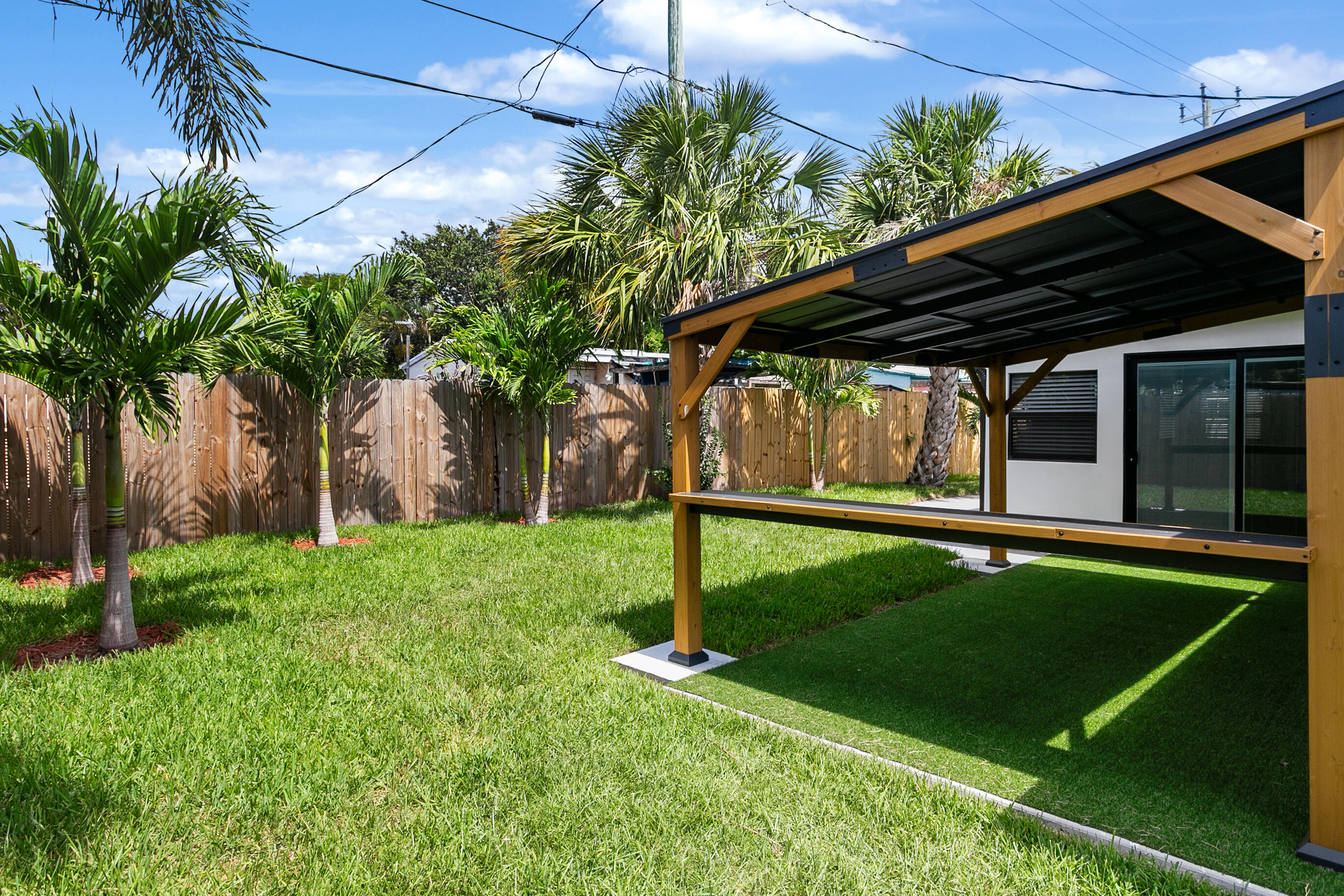 3141 NE 14th Pompano Beach, FL 33064