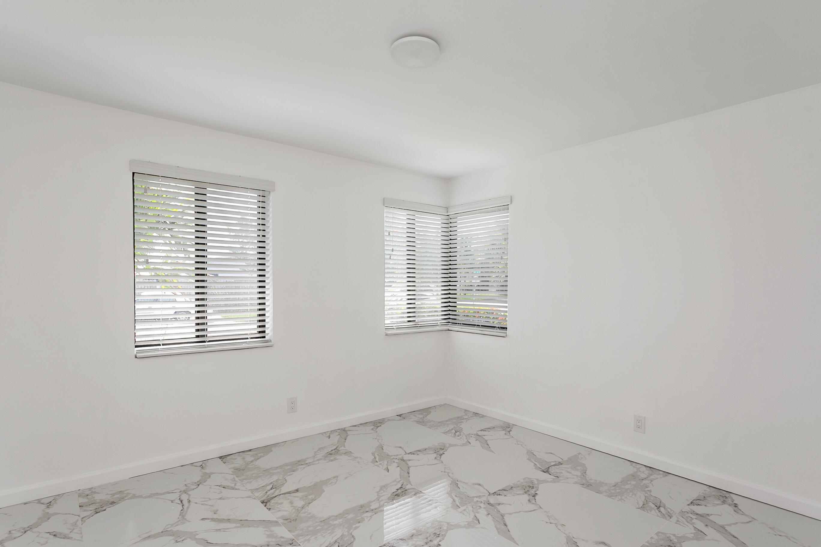 3141 NE 14th Pompano Beach, FL 33064