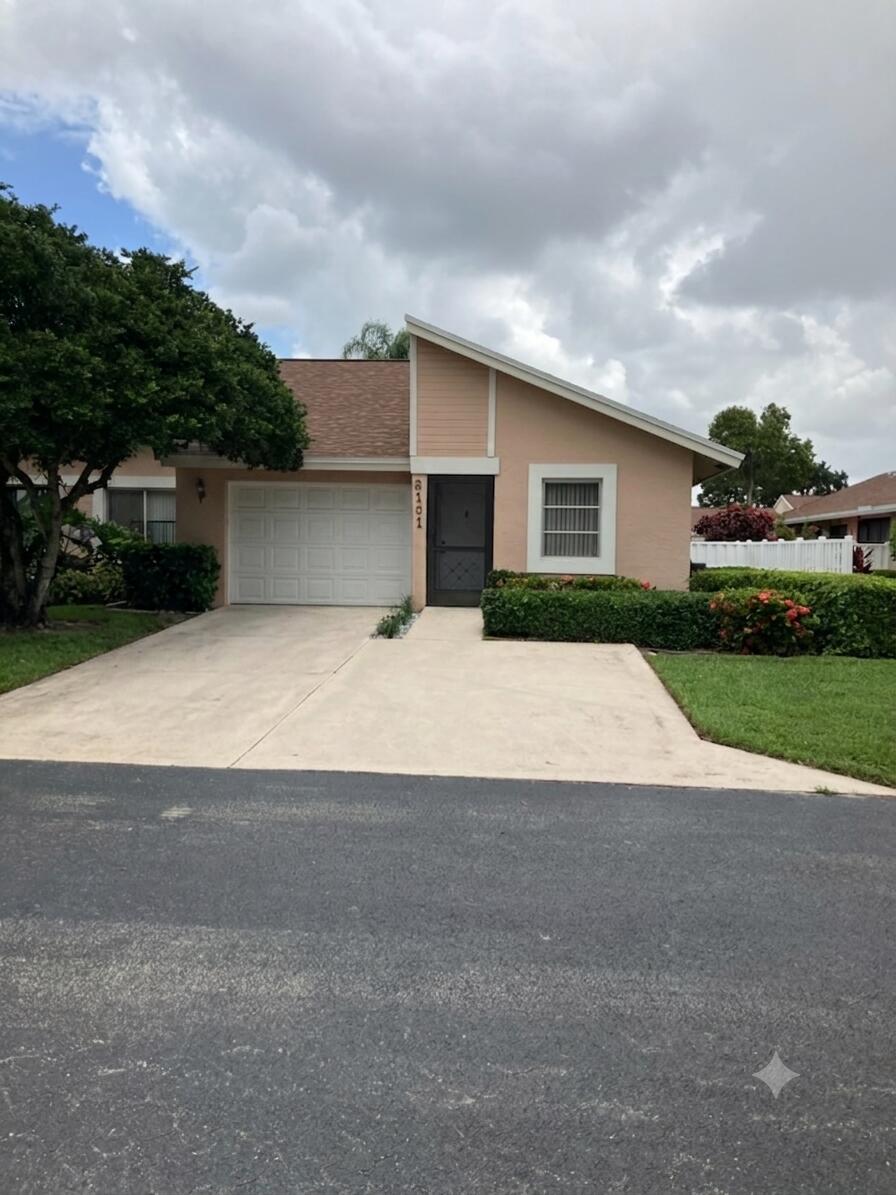 8101 Sweetbriar