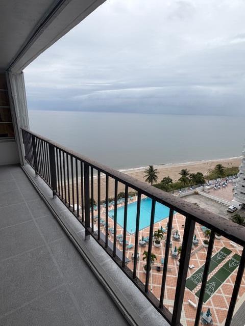 4280 Galt Ocean Dr #12L