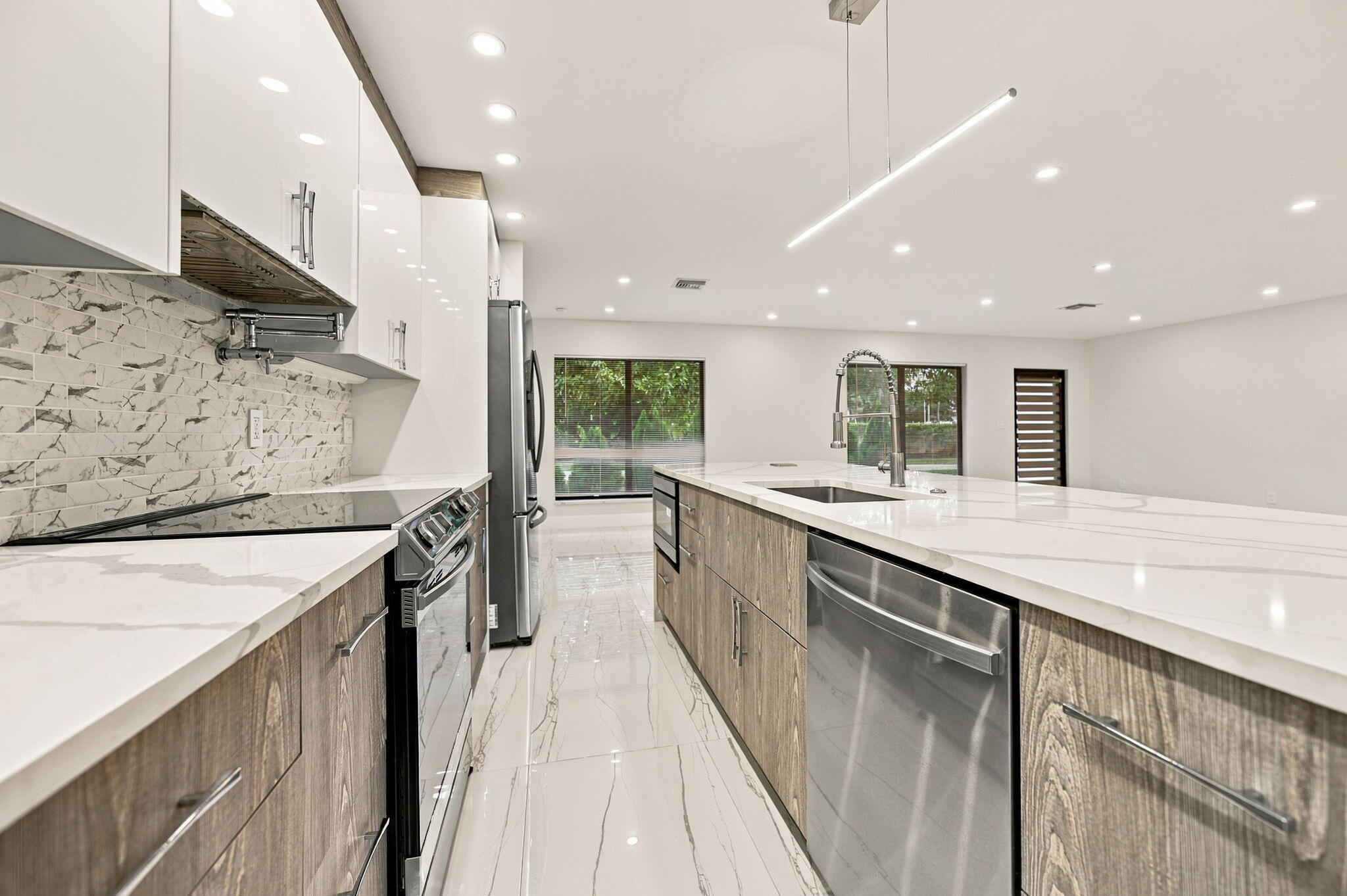 4741 NE 19th Ave Fort Lauderdale, FL 33308