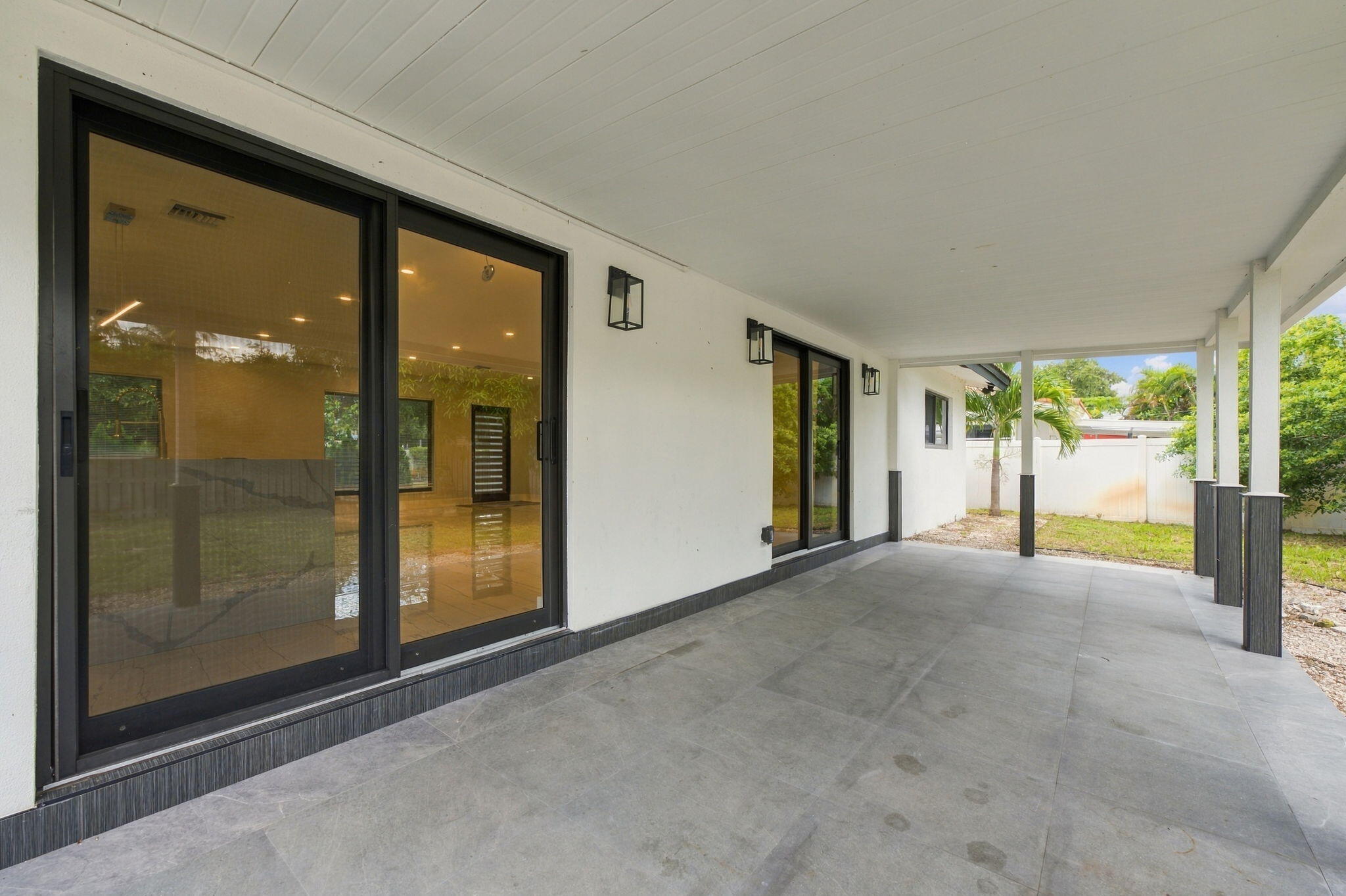 4741 NE 19th Ave Fort Lauderdale, FL 33308