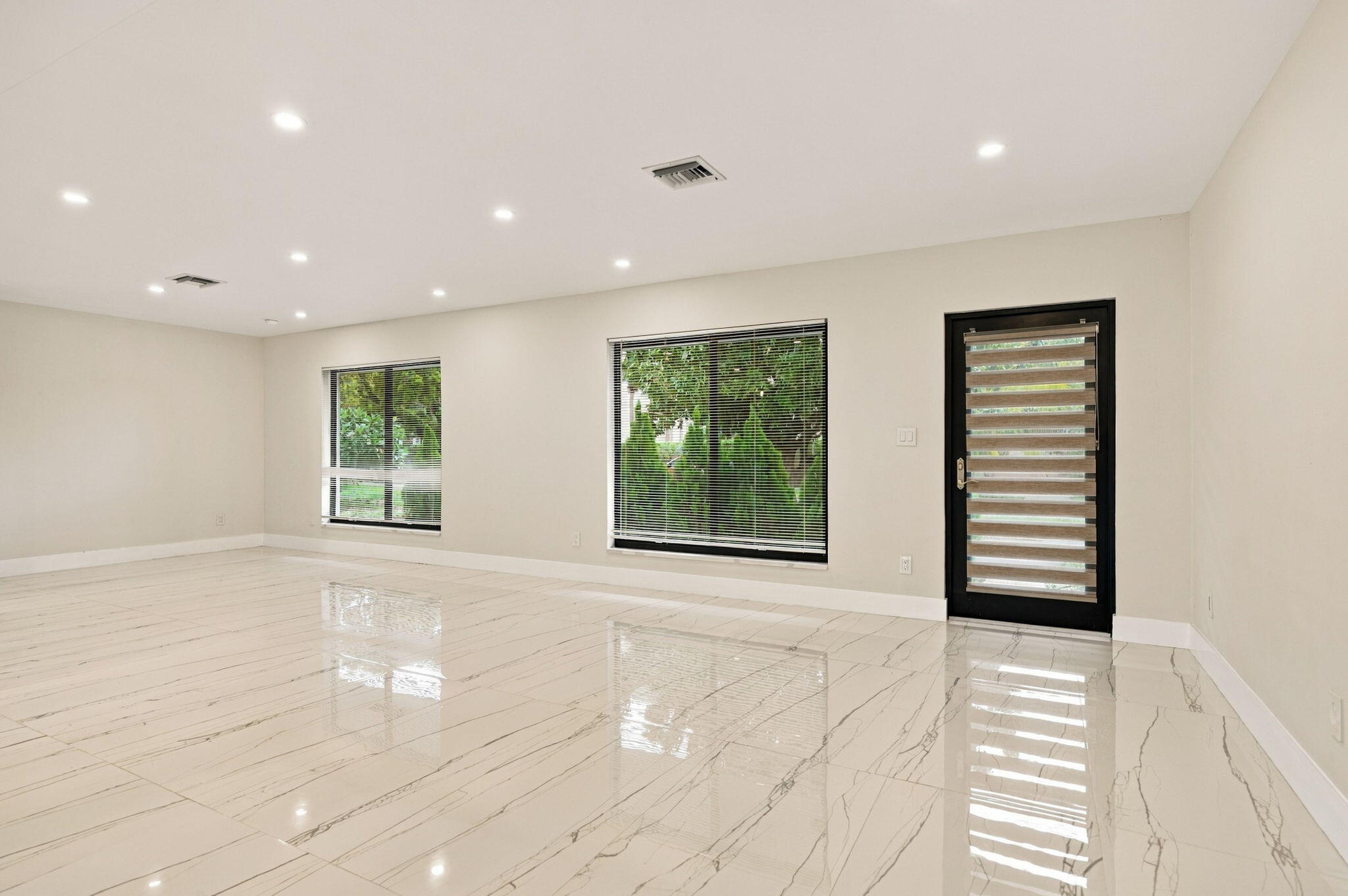 4741 NE 19th Ave Fort Lauderdale, FL 33308