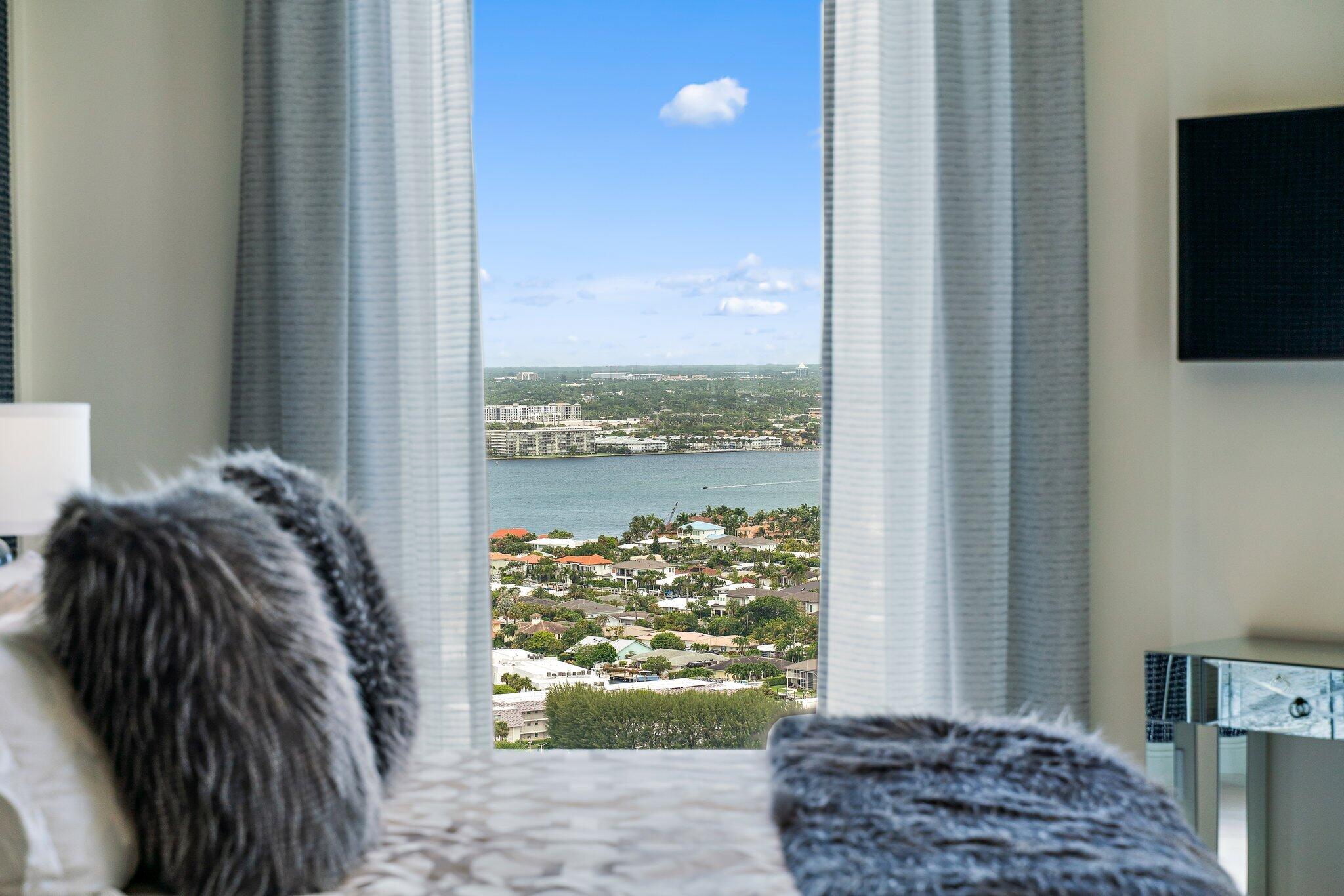 2700 N Ocean Dr #Ph-1b Singer Island, FL 33404