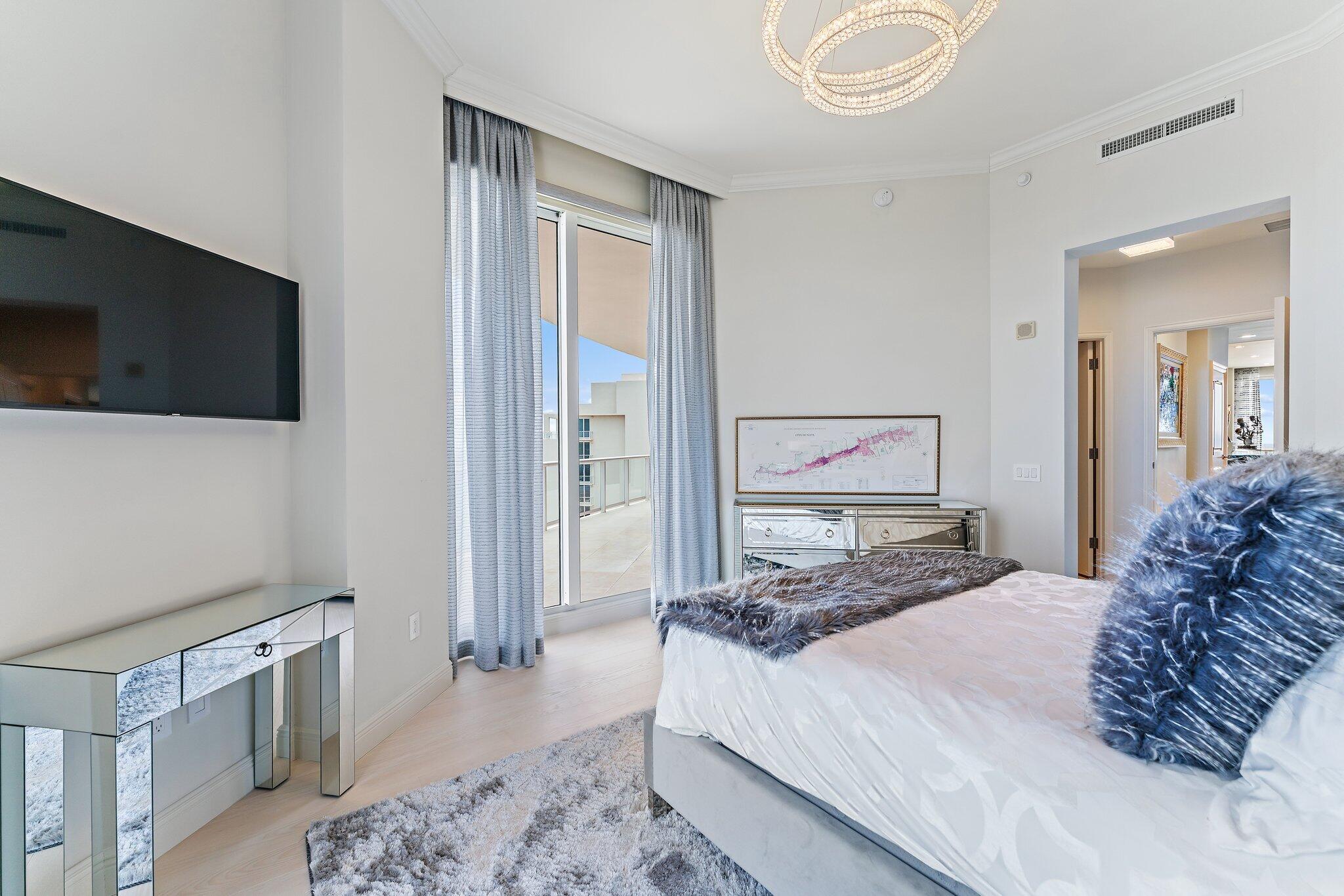 2700 N Ocean Dr #Ph-1b Singer Island, FL 33404