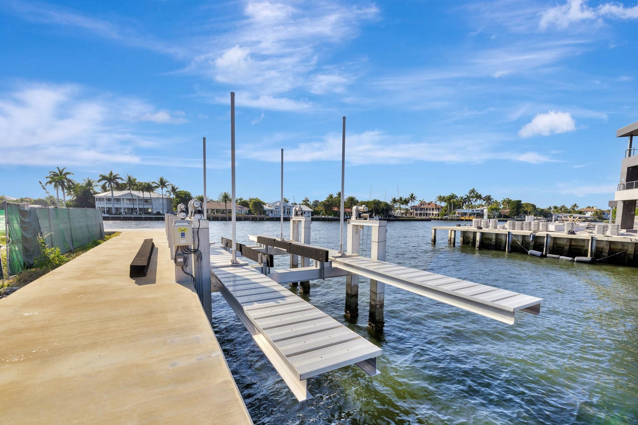 3025 NE 25th St Fort Lauderdale, FL 33305