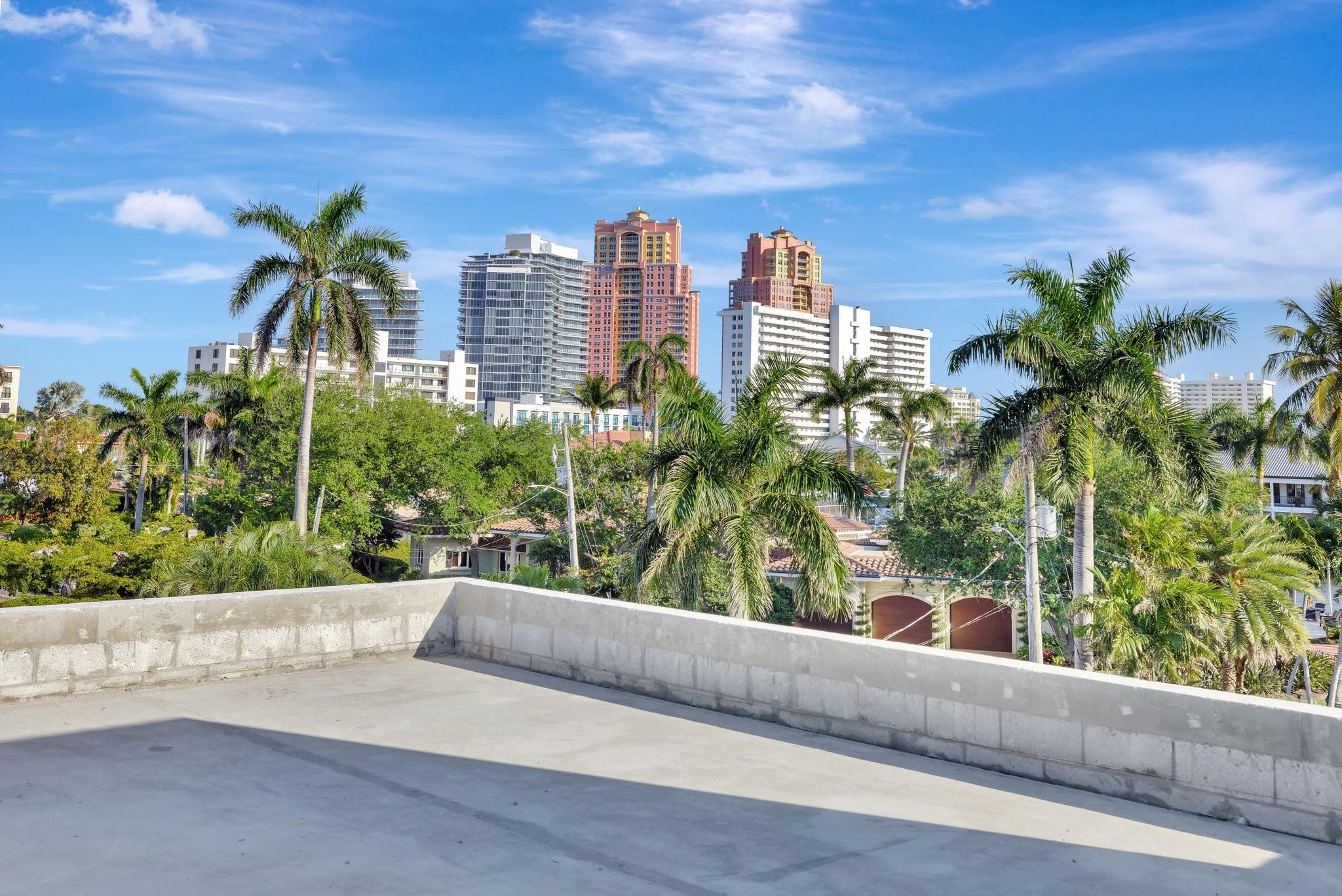 3025 NE 25th St Fort Lauderdale, FL 33305