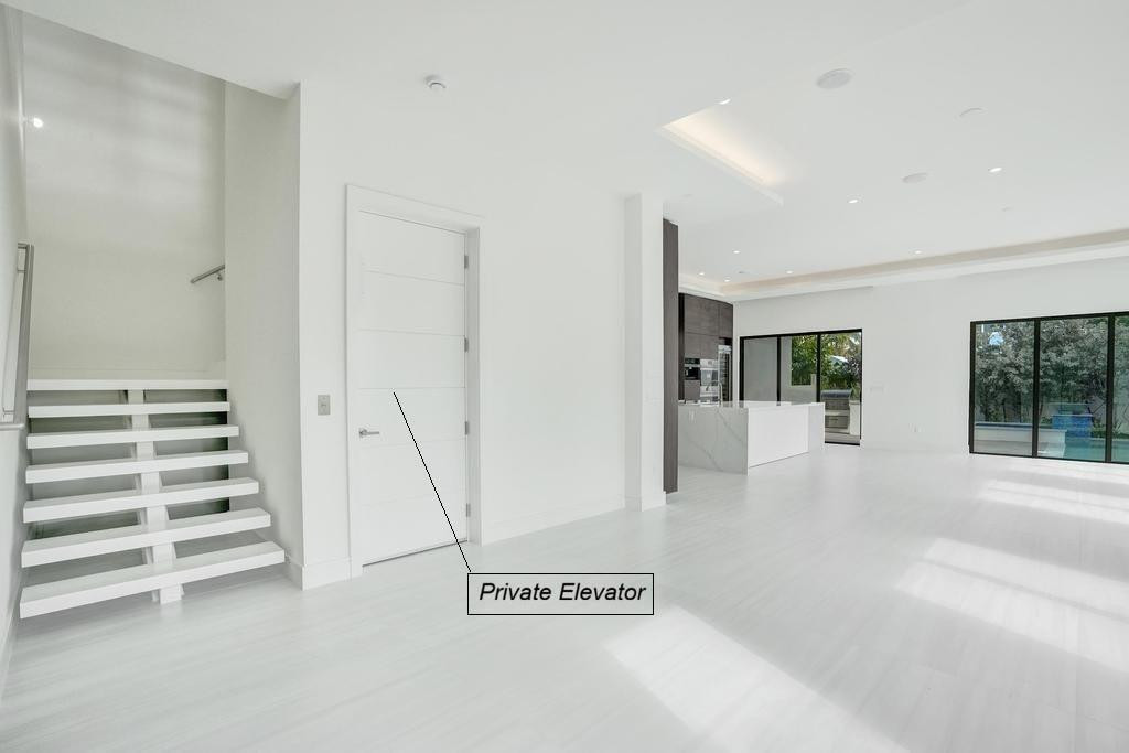 4524 Seagrape #2 South Fort Lauderdale, FL 33308