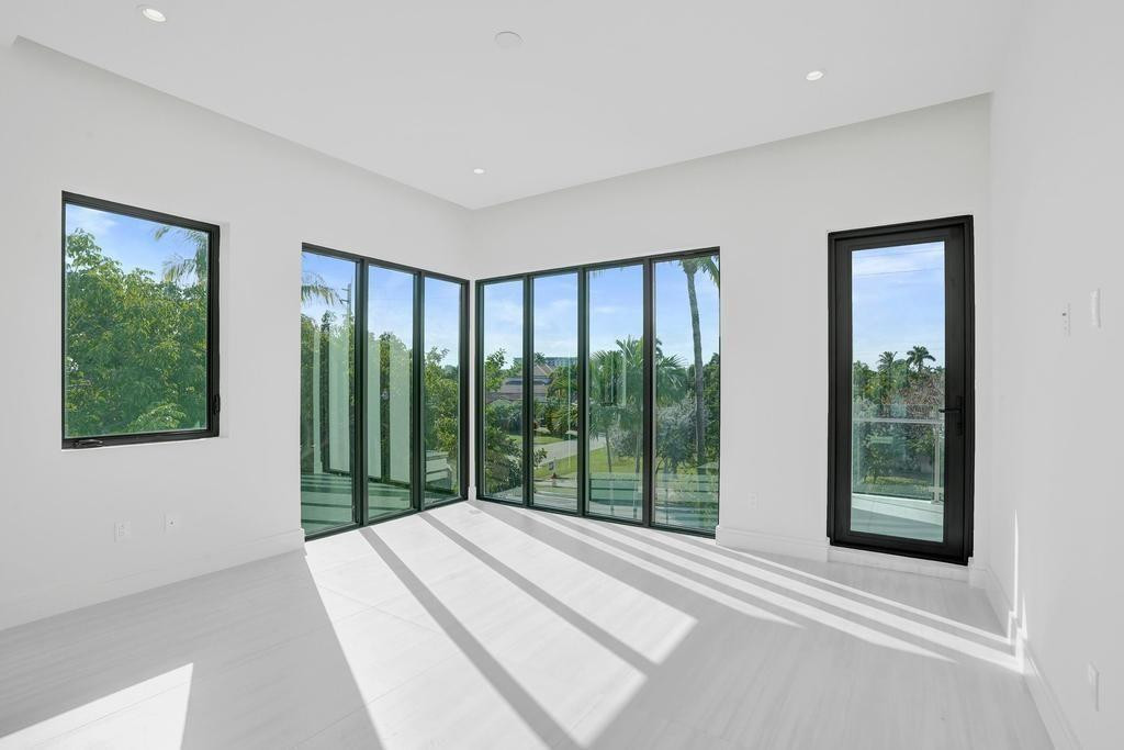 4524 Seagrape #2 South Fort Lauderdale, FL 33308