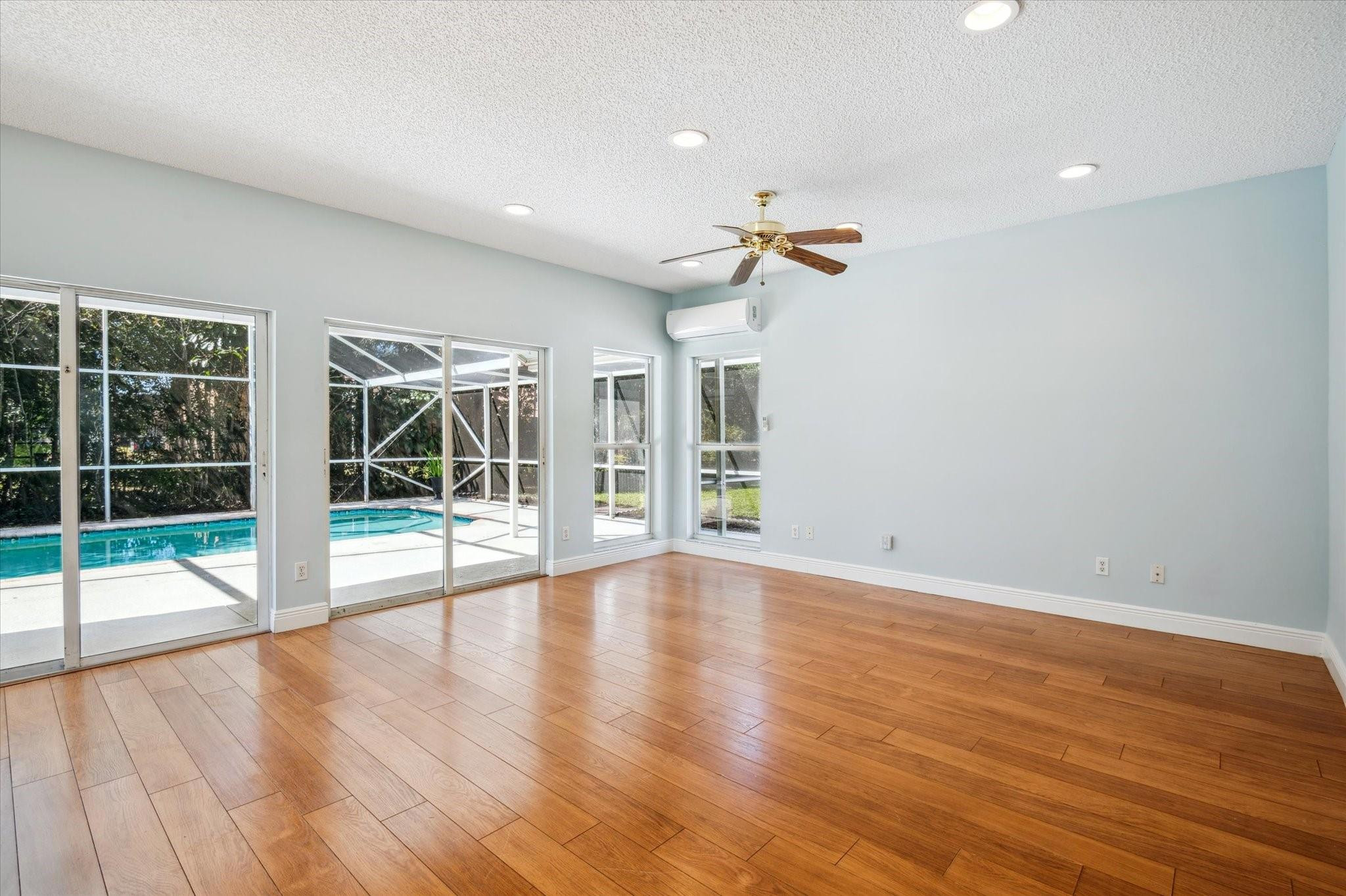 12100 NW 27th Ct Plantation, FL 33323