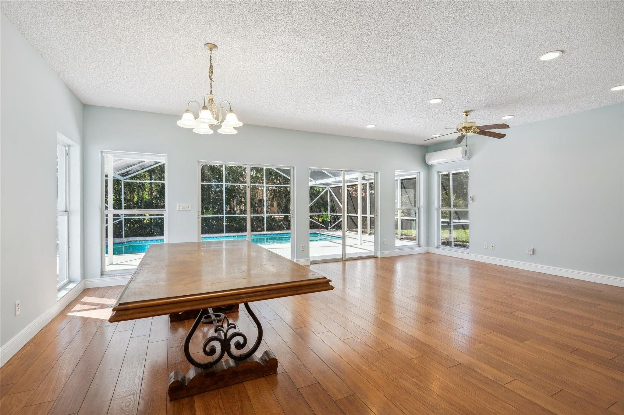 12100 NW 27th Ct Plantation, FL 33323