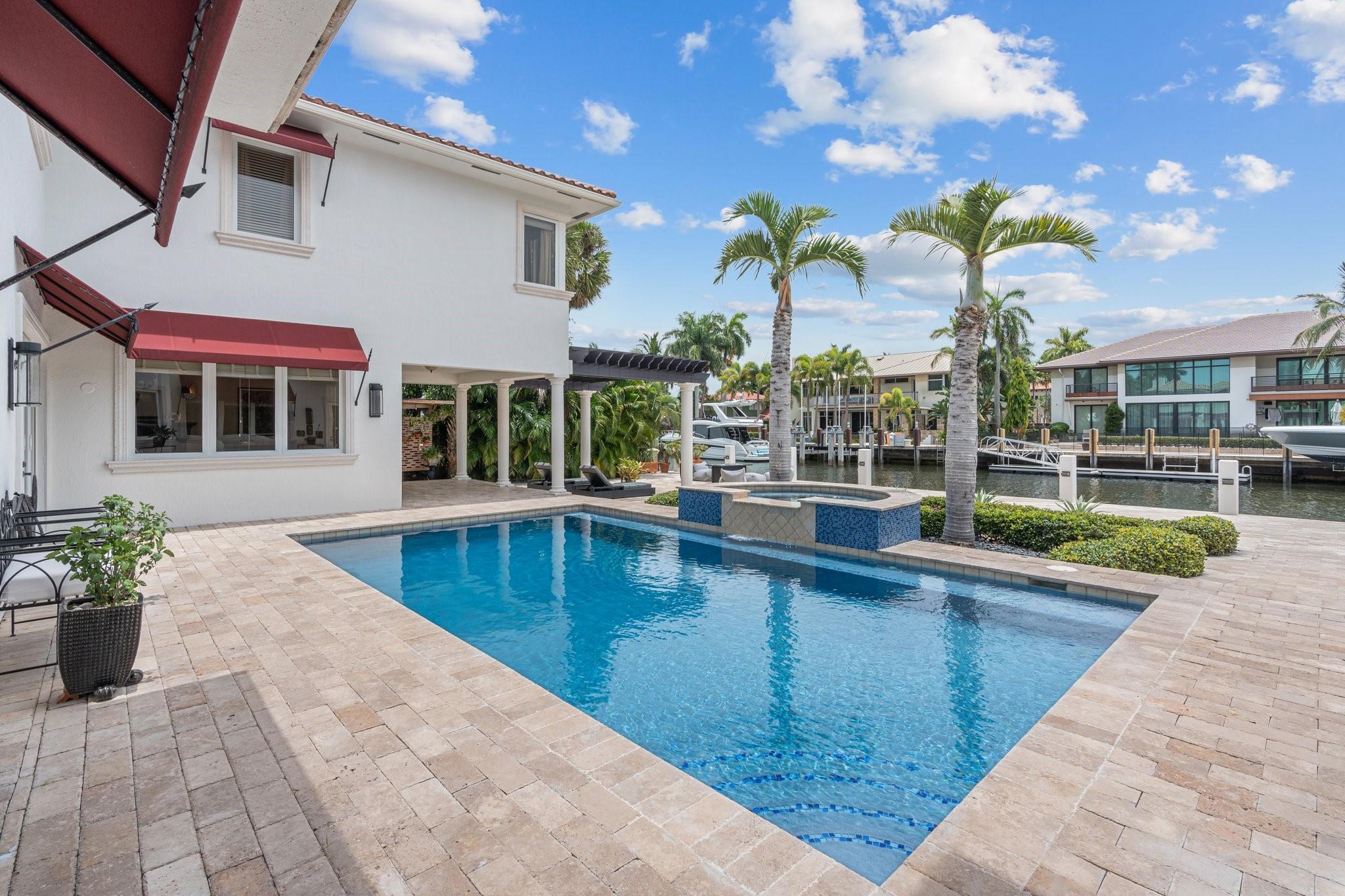 2890 NE 27th St Fort Lauderdale, FL 33306