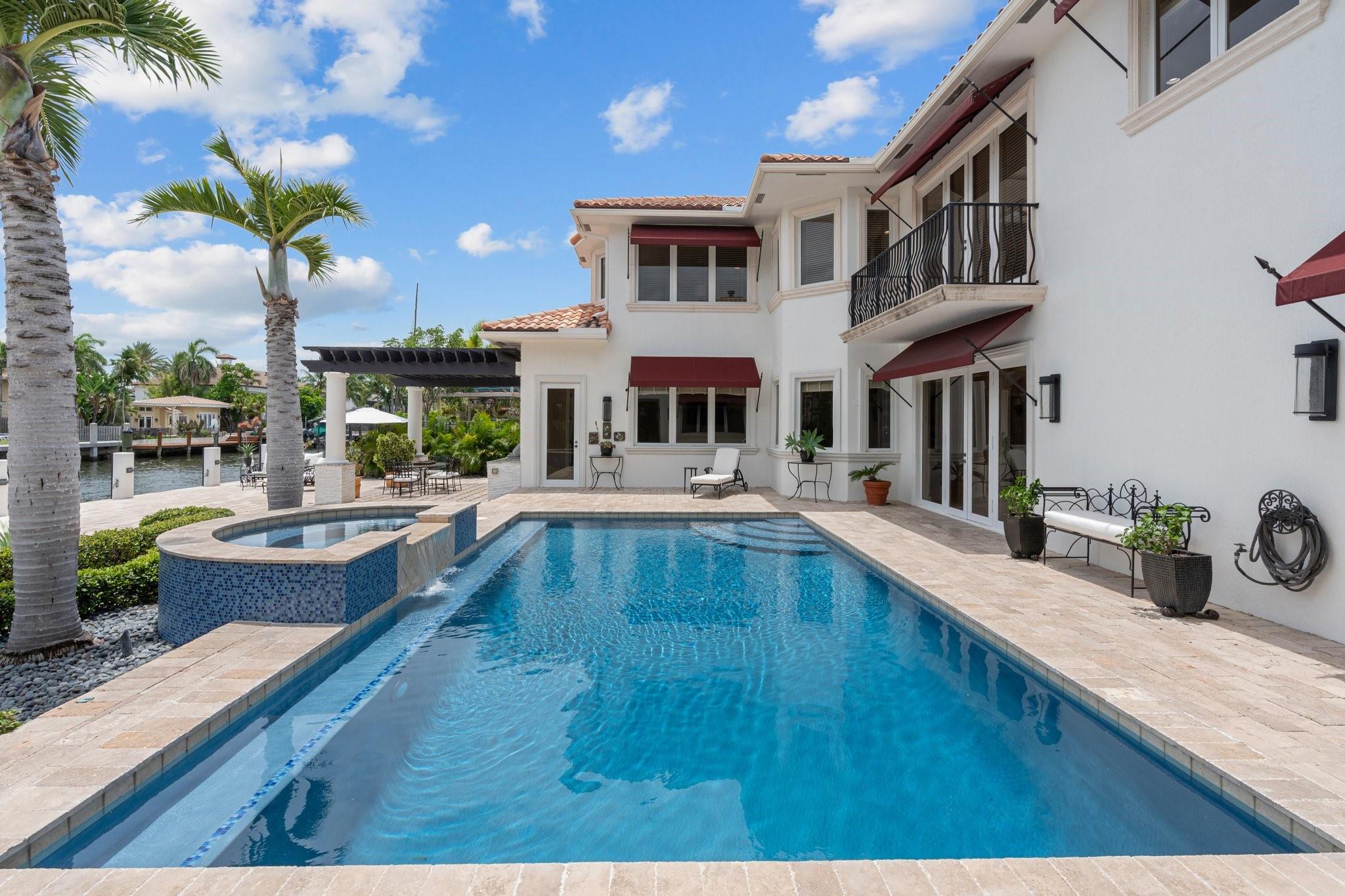 2890 NE 27th St Fort Lauderdale, FL 33306