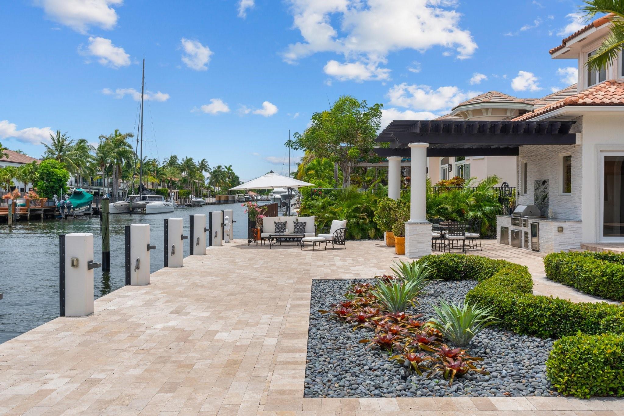 2890 NE 27th St Fort Lauderdale, FL 33306