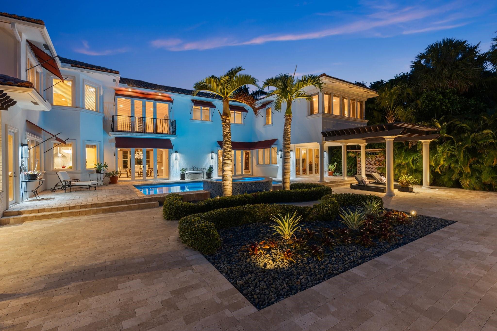 2890 NE 27th St Fort Lauderdale, FL 33306