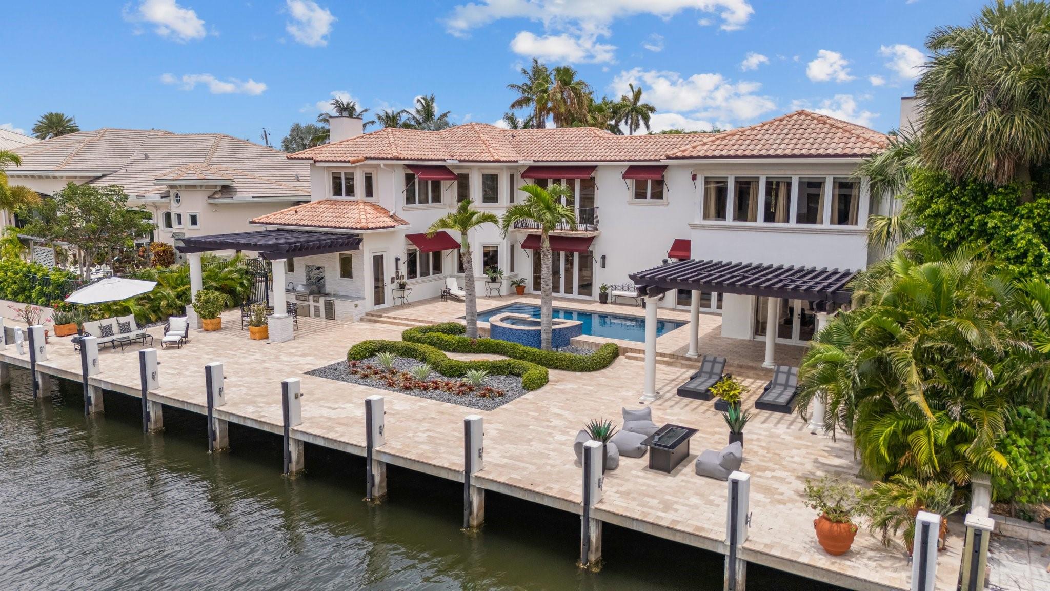 2890 NE 27th St Fort Lauderdale, FL 33306