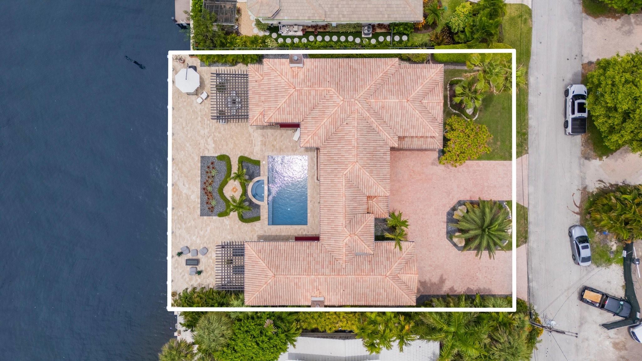 2890 NE 27th St Fort Lauderdale, FL 33306